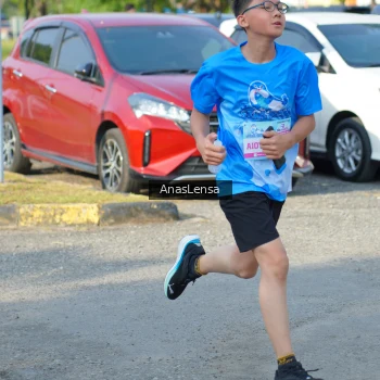 Runner Photo 3244642