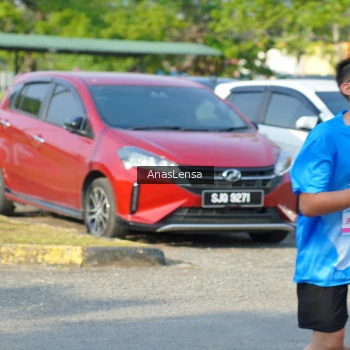 Runner Photo 3244655