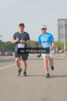 Runner Photo 3245066