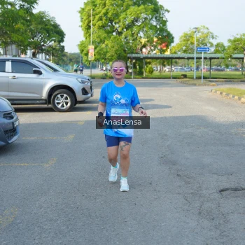Runner Photo 3245073