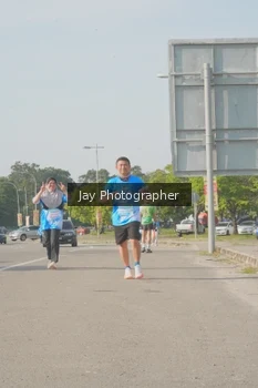 Runner Photo 3245731