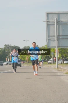 Runner Photo 3245735
