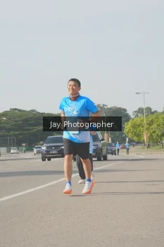 Runner Photo 3245750