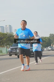 Runner Photo 3245776