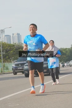 Runner Photo 3245790