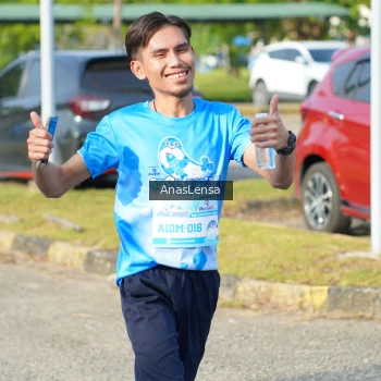 Runner Photo 3246155