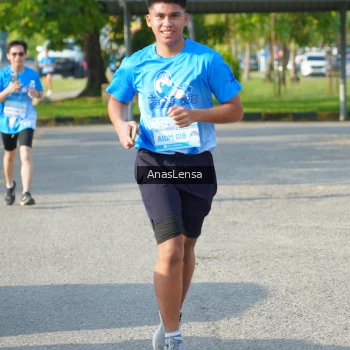 Runner Photo 3246260