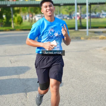 Runner Photo 3246351