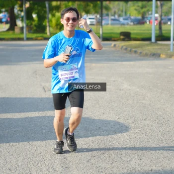 Runner Photo 3246442