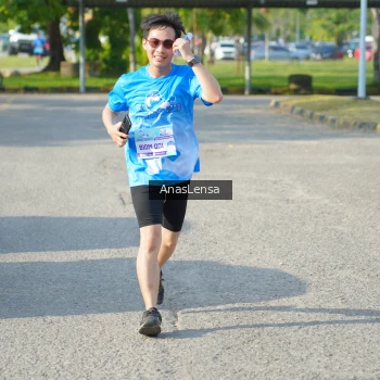 Runner Photo 3246447