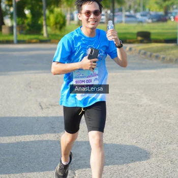Runner Photo 3246458