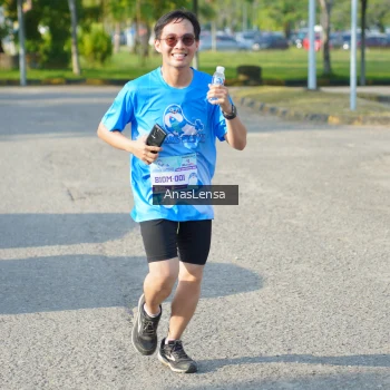 Runner Photo 3246465