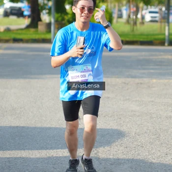 Runner Photo 3246468