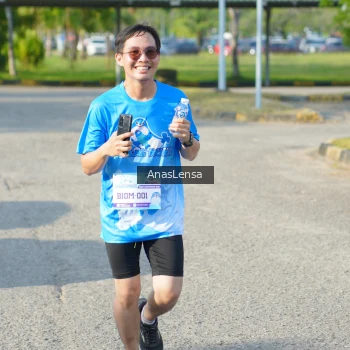 Runner Photo 3246470