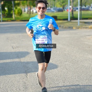Runner Photo 3246472