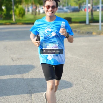 Runner Photo 3246473