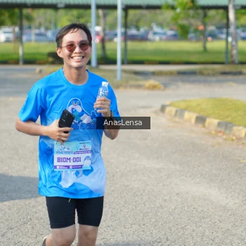 Runner Photo 3246535