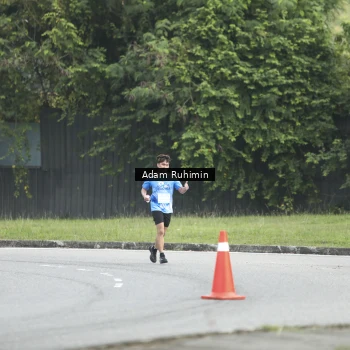 Runner Photo 3247004