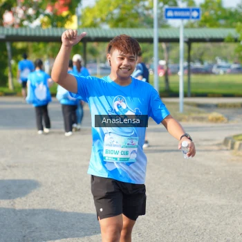 Runner Photo 3247046