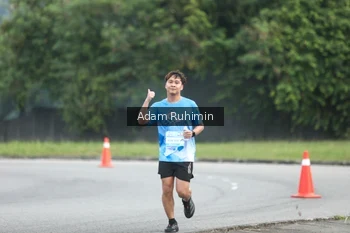 Runner Photo 3247078