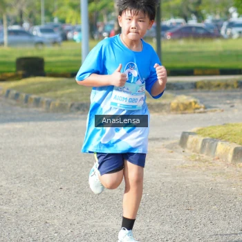Runner Photo 3247383