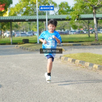 Runner Photo 3247384