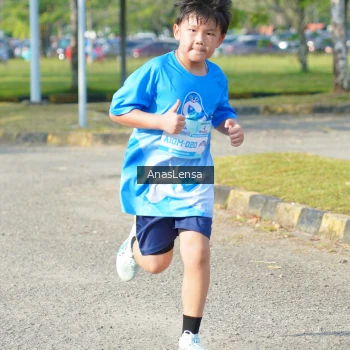 Runner Photo 3247424