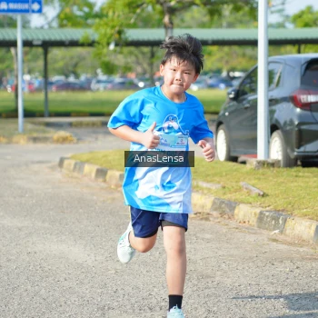 Runner Photo 3247436