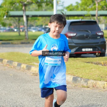 Runner Photo 3247476