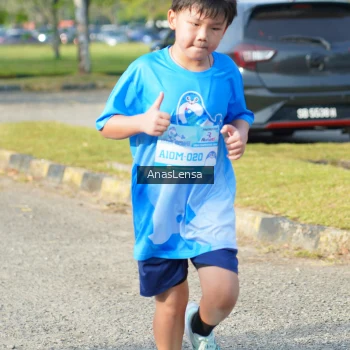 Runner Photo 3247491