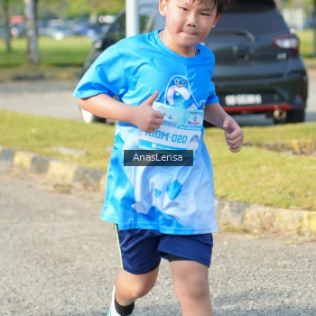 Runner Photo 3247500