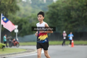 Runner Photo 3247636