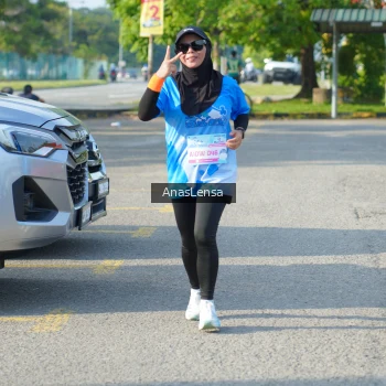 Runner Photo 3247748