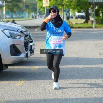 Runner Photo 3247772