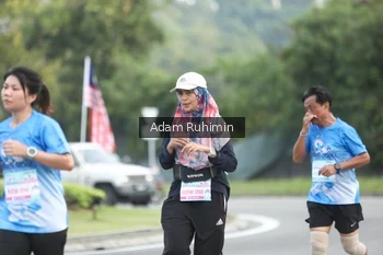 Runner Photo 3247782
