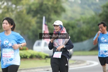 Runner Photo 3247796