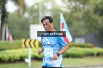 Runner Photo 3247836