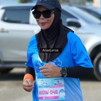 Runner Photo 3247873