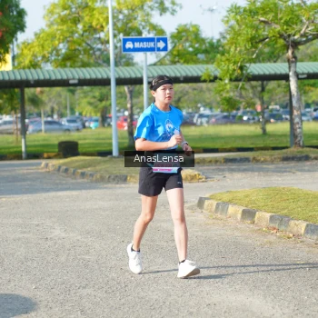 Runner Photo 3247900