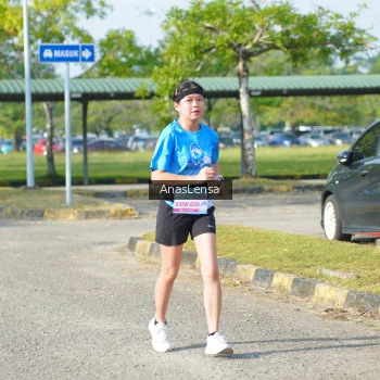 Runner Photo 3247909