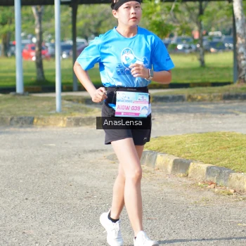 Runner Photo 3247911