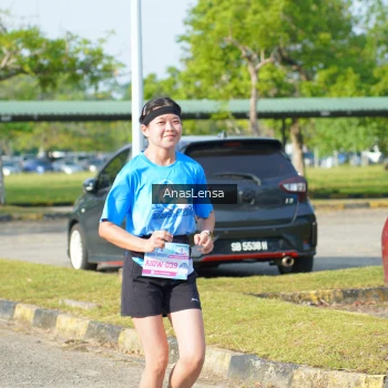 Runner Photo 3247974