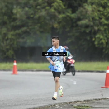 Runner Photo 3248105