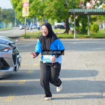Runner Photo 3248157