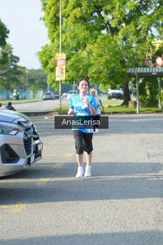 Runner Photo 3248355