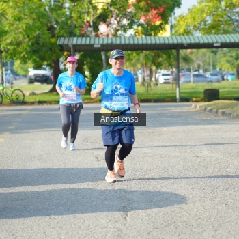 Runner Photo 3248881