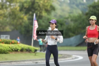 Runner Photo 3249054