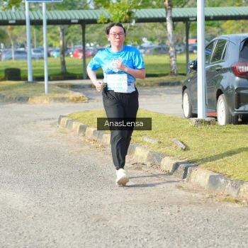 Runner Photo 3249361