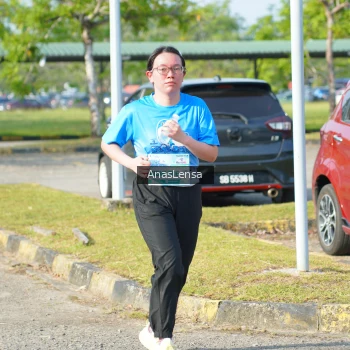 Runner Photo 3249382
