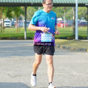 Runner Photo 3249555